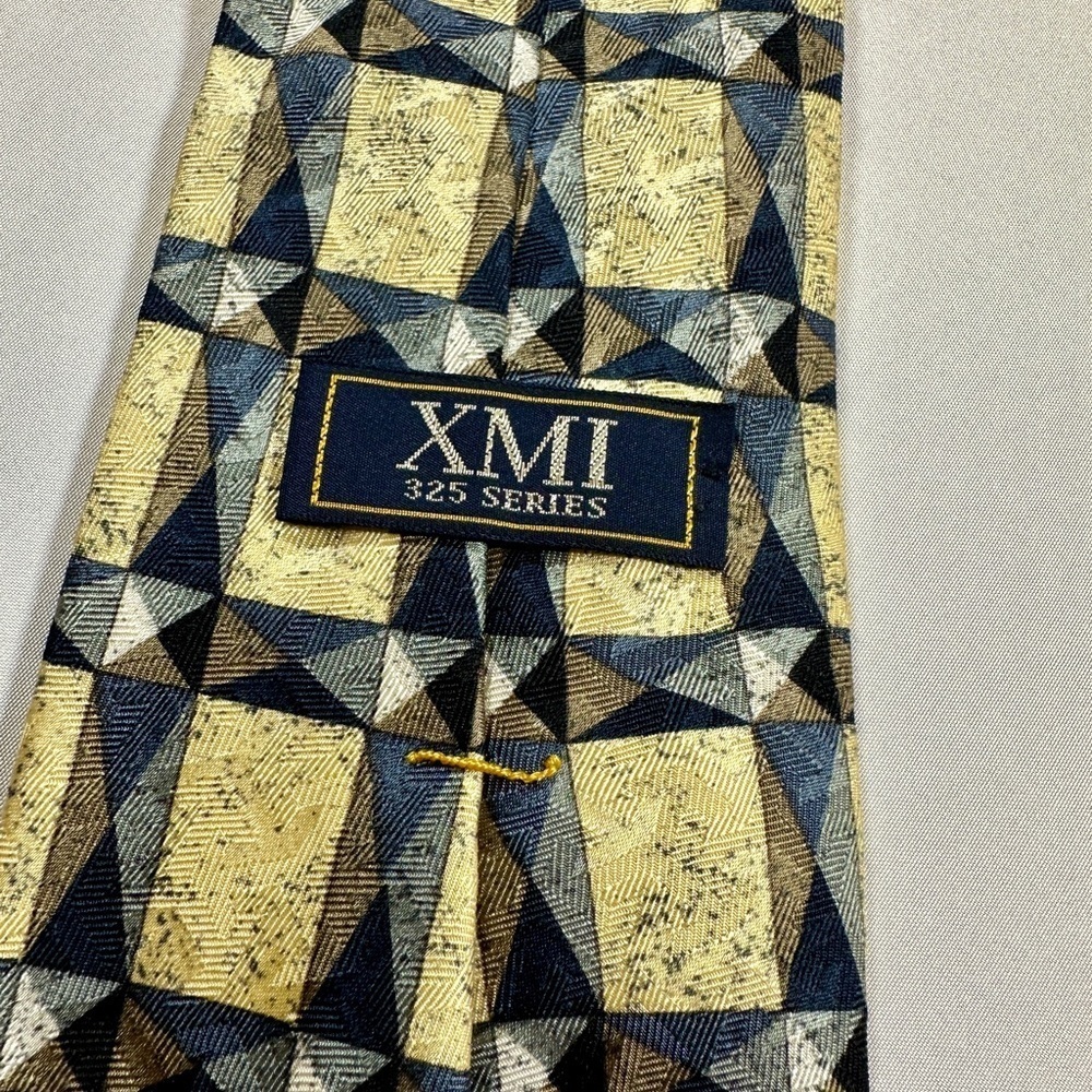 Men’s XMI Silk Necktie​​​​ - Picture 4 of 4